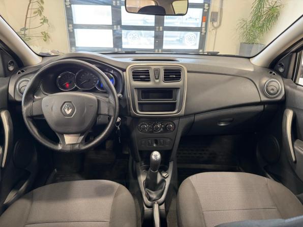 Renault Logan II с пробегом 2018 года, цена 730 000 рублей, 169226 км, седан, Автокод Объявления