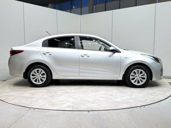 Kia Rio IV с пробегом 2017 года, цена 1 380 000 рублей, 161694 км, седан, Автокод Объявления