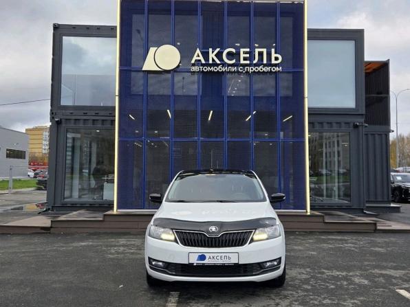 Skoda Rapid I Рестайлинг с пробегом 2018 года, цена 1 025 000 рублей, 197000 км, лифтбек, Автокод Объявления