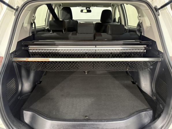 Toyota RAV4 IV (XA40) с пробегом 2014 года, цена 1 949 800 рублей, 110000 км, внедорожник, Автокод Объявления