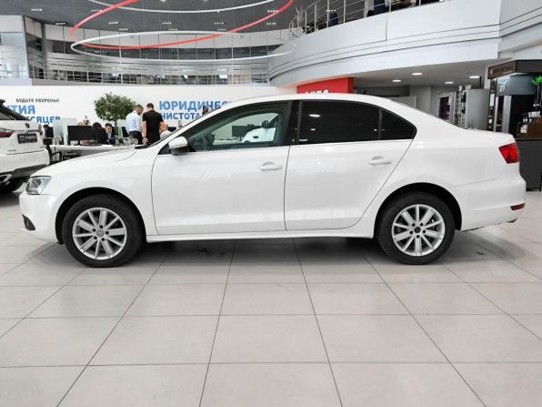 Volkswagen Jetta VI с пробегом 2013 года, цена 970 000 рублей, 243196 км, седан, Автокод Объявления