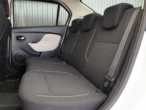 Renault Logan II с пробегом 2017 года, цена 837 000 рублей, 90019 км, седан, Автокод Объявления