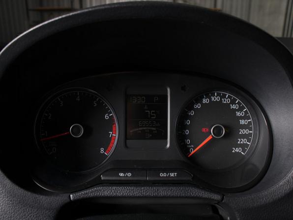 Volkswagen Polo V Рестайлинг с пробегом 2018 года, цена 1 400 000 рублей, 69555 км, седан, Автокод Объявления