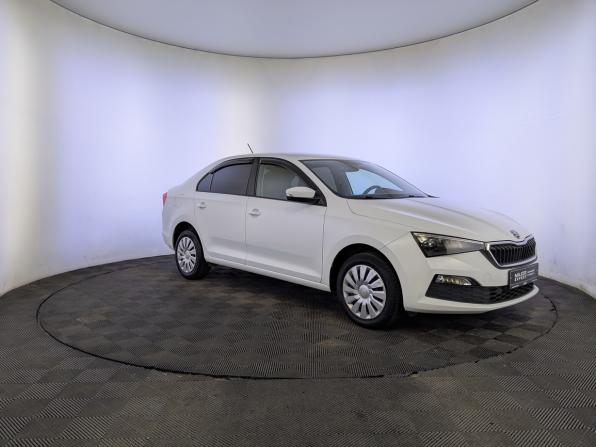Skoda Rapid II с пробегом 2020 года, цена 1 495 000 рублей, 98046 км, лифтбек, Автокод Объявления