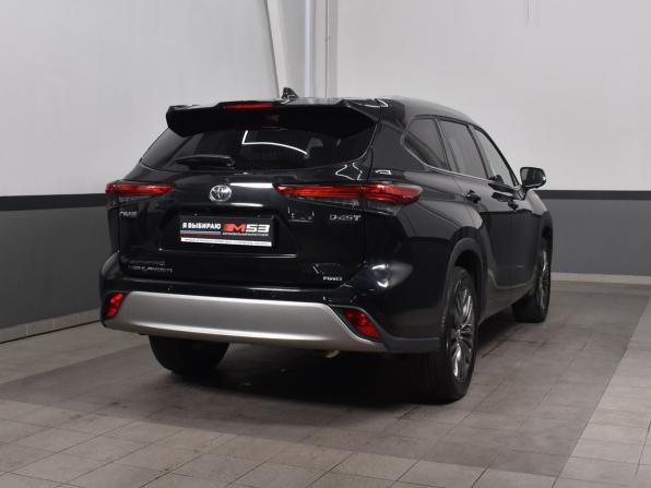 Toyota Highlander IV (XU70) с пробегом 2026 года, цена 5 270 995 рублей, 11 км, внедорожник, Автокод Объявления