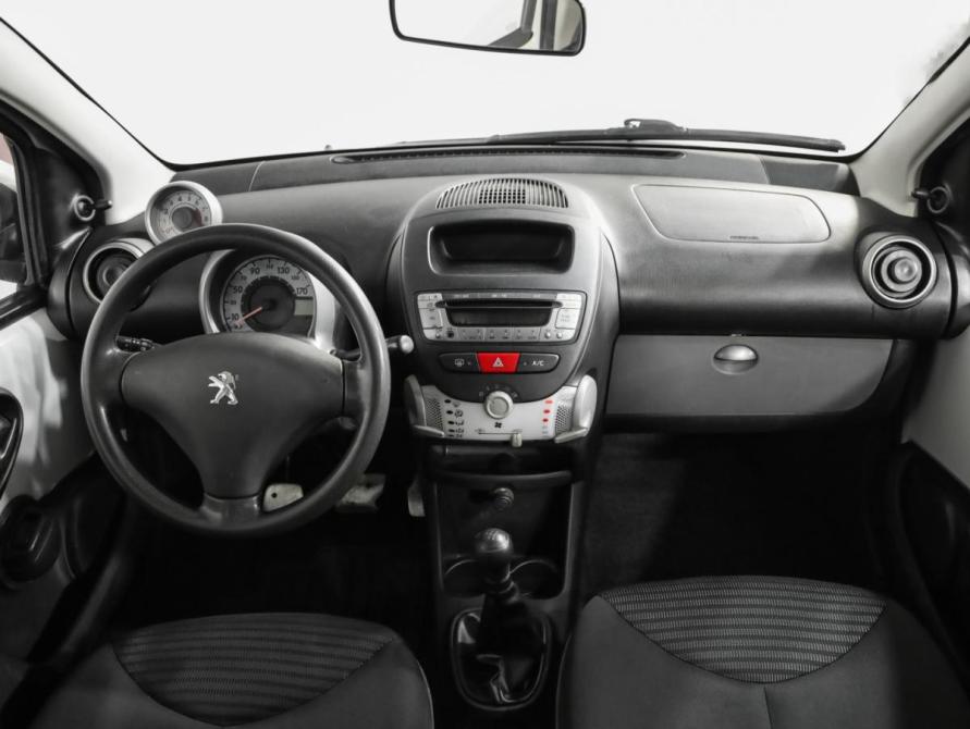 Peugeot 107 I Рестайлинг 2 Санкт-Петербург  - изображение 11