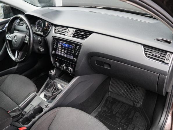 Skoda Octavia III (A7) с пробегом 2017 года, цена 1 940 000 рублей, 101631 км, лифтбек, Автокод Объявления