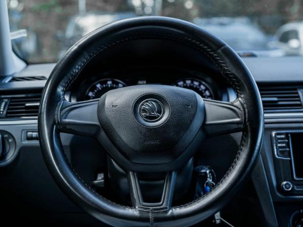 Skoda Rapid I с пробегом 2017 года, цена 505 000 рублей, 314703 км, лифтбек, Автокод Объявления