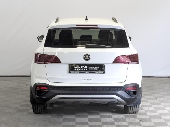 Volkswagen Taos I с пробегом 2022 года, цена 2 390 000 рублей, 95360 км, внедорожник, Автокод Объявления