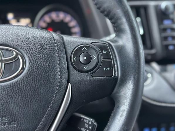Toyota RAV4 IV (XA40) Рестайлинг с пробегом 2018 года, цена 2 140 000 рублей, 165884 км, внедорожник, Автокод Объявления