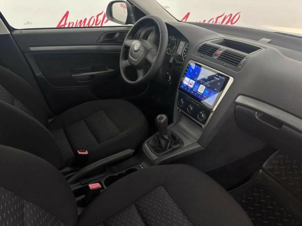 Skoda Octavia II (A5) Рестайлинг с пробегом 2011 года, цена 899 000 рублей, 193659 км, лифтбек, Автокод Объявления