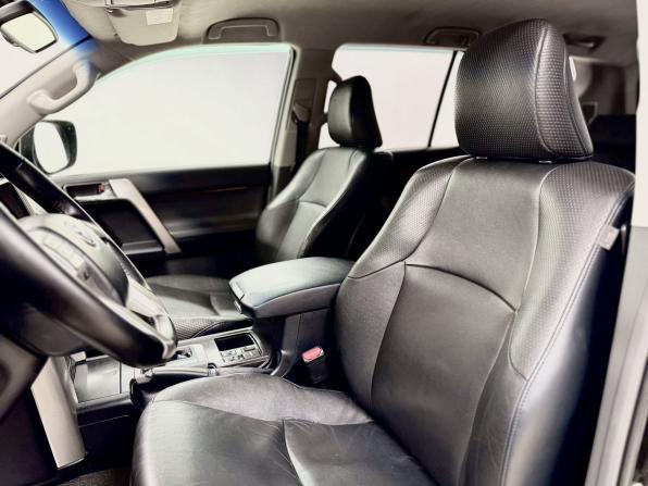 Toyota Land Cruiser Prado 150 Series с пробегом 2013 года, цена 2 599 000 рублей, 280000 км, внедорожник, Автокод Объявления