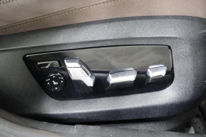 BMW 5 серии VII (G30/G31/G38) с пробегом 2018 года, цена 3 439 990 рублей, 195253 км, седан, Автокод Объявления