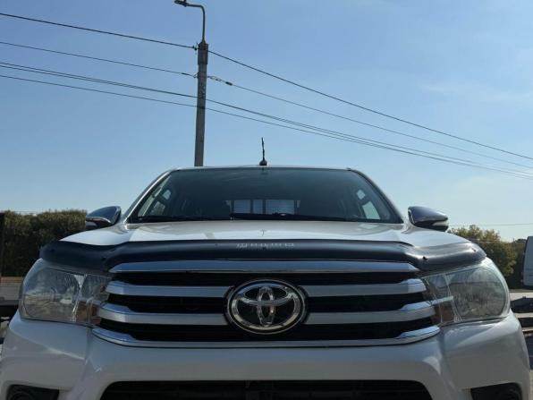 Toyota Hilux VIII с пробегом 2016 года, цена 2 600 000 рублей, 190000 км, пикап, Автокод Объявления