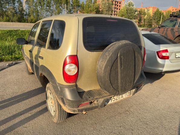 Chevrolet Niva I Рестайлинг с пробегом 2010 года, цена 337 000 рублей, 180000 км, внедорожник, Автокод Объявления