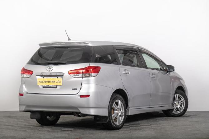 Toyota Wish II с пробегом 2010 года, цена 1 299 000 рублей, 170000 км, минивэн, Автокод Объявления