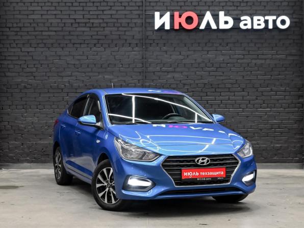 Hyundai Solaris II с пробегом 2017 года, цена 1 300 000 рублей, 195989 км, седан, Автокод Объявления