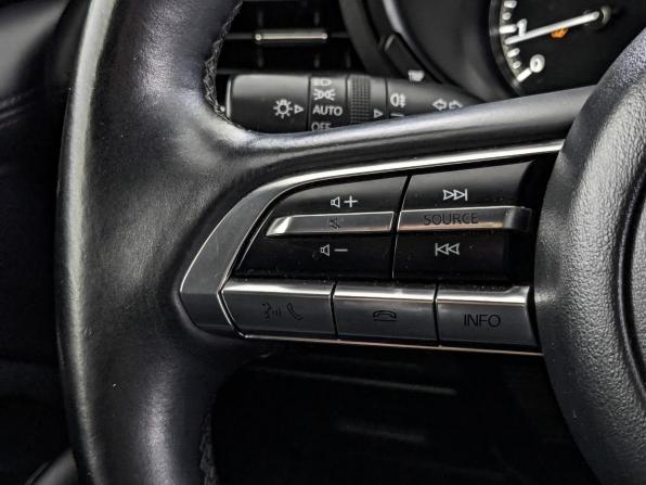 Mazda 3 IV (BP) с пробегом 2019 года, цена 1 825 000 рублей, 144076 км, хэтчбек, Автокод Объявления
