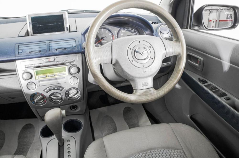 Mazda Demio II (DY) Барнаул  - изображение 14