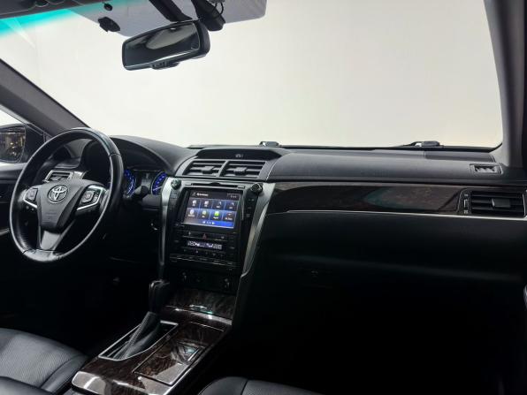 Toyota Camry VII (XV50) Рестайлинг с пробегом 2015 года, цена 2 199 000 рублей, 142700 км, седан, Автокод Объявления