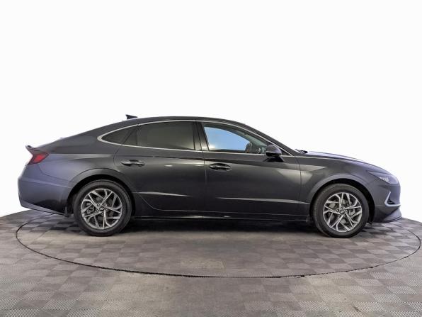 Hyundai Sonata VIII (DN8) с пробегом 2021 года, цена 2 490 000 рублей, 60083 км, седан, Автокод Объявления