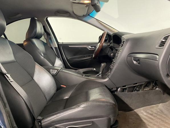 Volvo S60 I Рестайлинг с пробегом 2008 года, цена 400 000 рублей, 236661 км, седан, Автокод Объявления