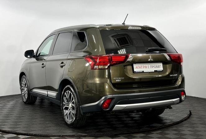 Mitsubishi Outlander III Рестайлинг 2 с пробегом 2015 года, цена 1 660 000 рублей, 171187 км, внедорожник, Автокод Объявления