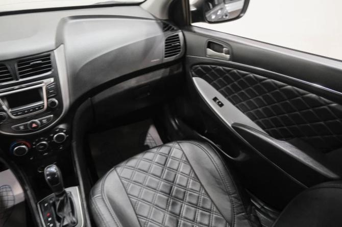 Hyundai Solaris I Рестайлинг с пробегом 2015 года, цена 989 000 рублей, 212000 км, седан, Автокод Объявления