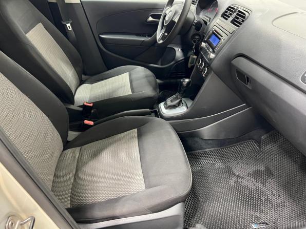 Volkswagen Polo V с пробегом 2011 года, цена 650 000 рублей, 255000 км, седан, Автокод Объявления