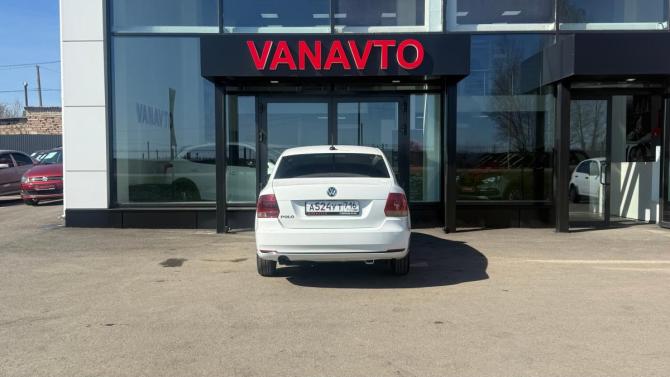 Volkswagen Polo V Рестайлинг с пробегом 2018 года, цена 910 000 рублей, 191600 км, седан, Автокод Объявления