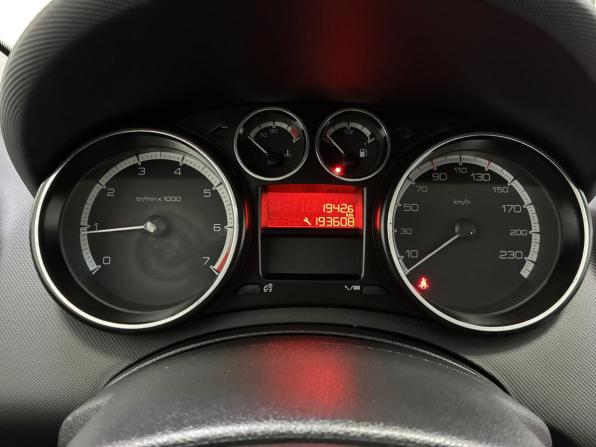 Peugeot 408 I с пробегом 2013 года, цена 499 000 рублей, 193000 км, седан, Автокод Объявления