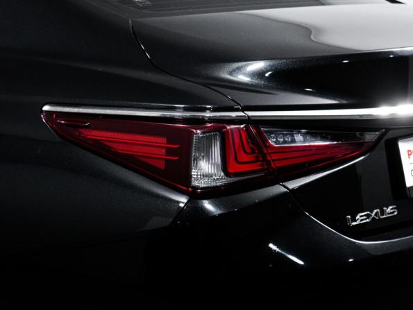 Lexus ES VII с пробегом 2020 года, цена 3 750 000 рублей, 53130 км, седан, Автокод Объявления