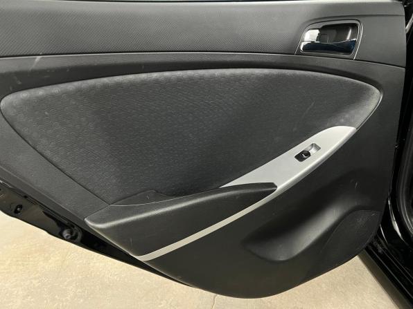 Hyundai Solaris I с пробегом 2014 года, цена 745 000 рублей, 140463 км, хэтчбек, Автокод Объявления