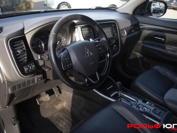 Mitsubishi Outlander III Рестайлинг 2 с пробегом 2017 года, цена 1 948 000 рублей, 124127 км, внедорожник, Автокод Объявления