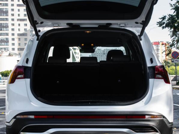 Hyundai Santa Fe IV Рестайлинг с пробегом 2021 года, цена 3 050 000 рублей, 79621 км, внедорожник, Автокод Объявления