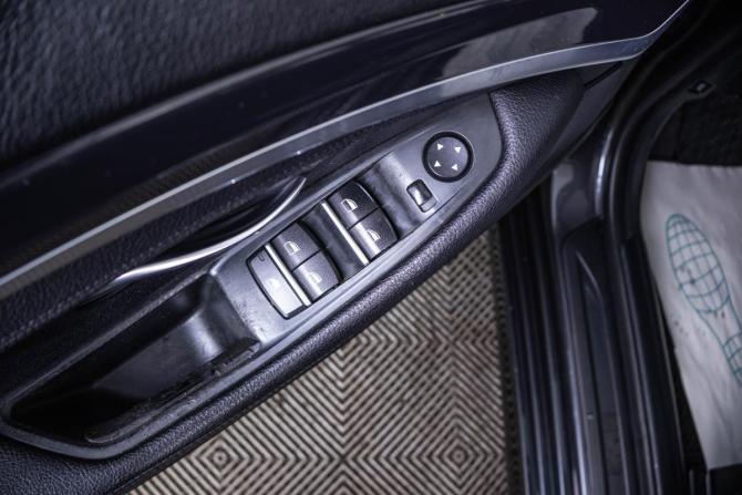 BMW 5 серии VI (F10/F11/F07) Рестайлинг с пробегом 2012 года, цена 1 869 000 рублей, 168000 км, седан, Автокод Объявления