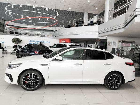 Kia Optima IV Рестайлинг с пробегом 2018 года, цена 2 080 000 рублей, 106058 км, седан, Автокод Объявления