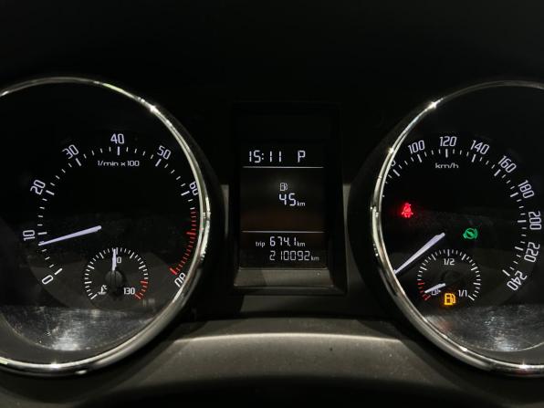 Skoda Yeti I Рестайлинг с пробегом 2014 года, цена 949 000 рублей, 210092 км, внедорожник, Автокод Объявления