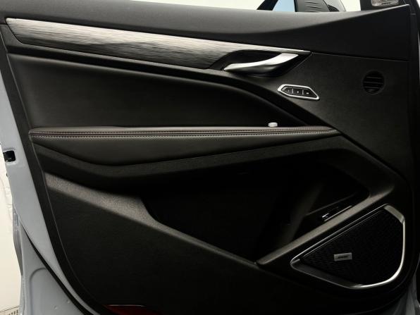 Geely Tugella I Рестайлинг с пробегом 2024 года, цена 3 475 000 рублей, 4834 км, внедорожник, Автокод Объявления