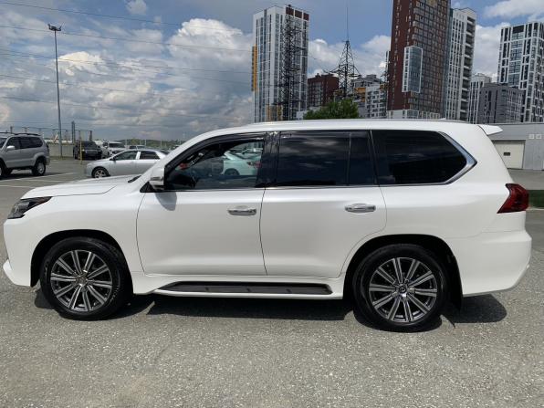 Lexus LX III Рестайлинг 2 с пробегом 2016 года, цена 6 990 000 рублей, 266395 км, внедорожник, Автокод Объявления