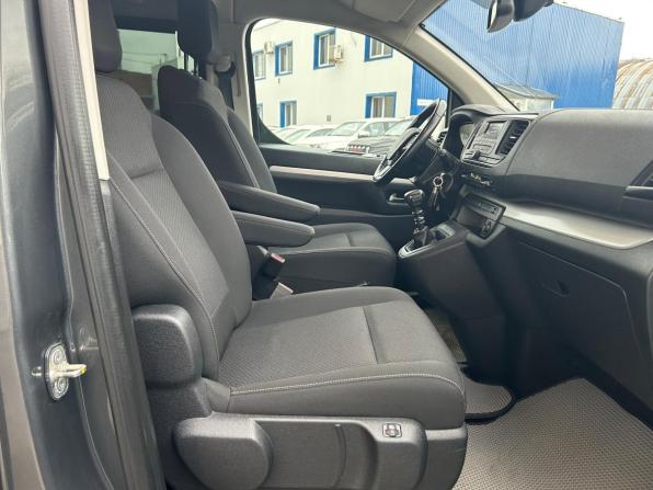 Peugeot Traveller I с пробегом 2021 года, цена 2 435 000 рублей, 162552 км, минивэн, Автокод Объявления