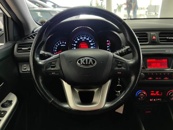 Kia Rio III с пробегом 2015 года, цена 875 000 рублей, 65970 км, хэтчбек, Автокод Объявления
