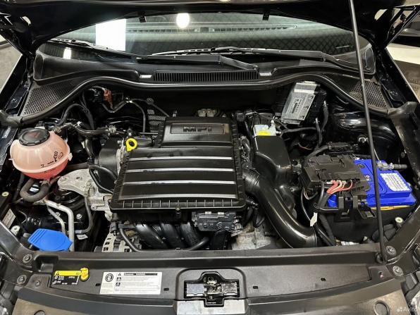 Volkswagen Polo V Рестайлинг с пробегом 2018 года, цена 1 325 000 рублей, 96269 км, седан, Автокод Объявления