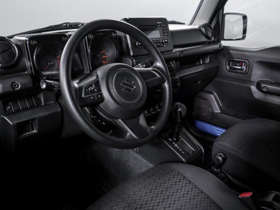 Suzuki Jimny IV Москва  - изображение 14