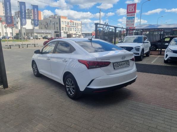 Hyundai Solaris II Рестайлинг с пробегом 2022 года, цена 1 575 000 рублей, 93000 км, седан, Автокод Объявления