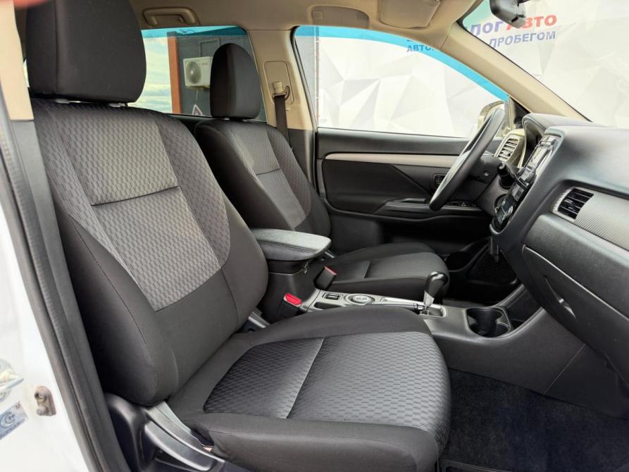Mitsubishi Outlander III Рестайлинг Набережные Челны  - изображение 18
