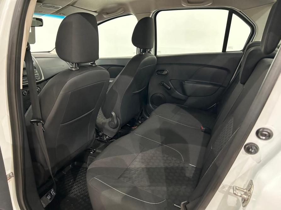 Renault Logan II Санкт-Петербург  - изображение 13