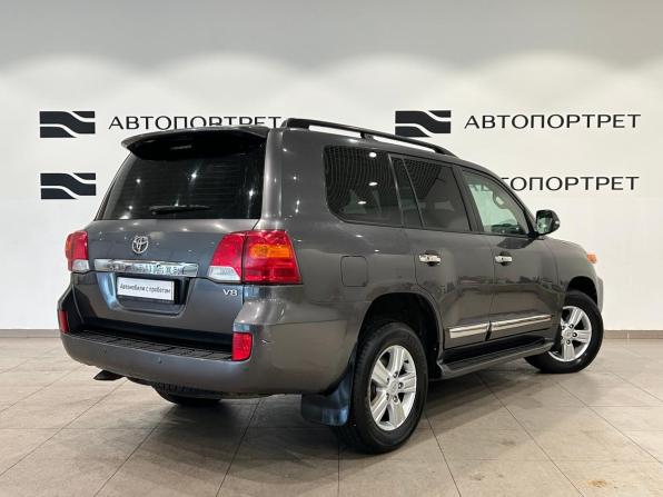 Toyota Land Cruiser 200 Series Рестайлинг 1 с пробегом 2013 года, цена 2 999 000 рублей, 294669 км, внедорожник, Автокод Объявления