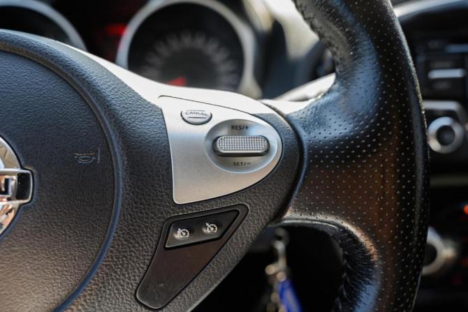 Nissan Juke I Рестайлинг с пробегом 2017 года, цена 1 499 000 рублей, 138032 км, внедорожник, Автокод Объявления