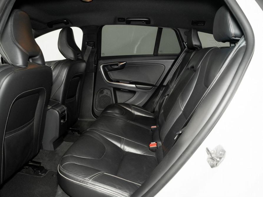 Volvo V60 I Рестайлинг Иркутск  - изображение 7